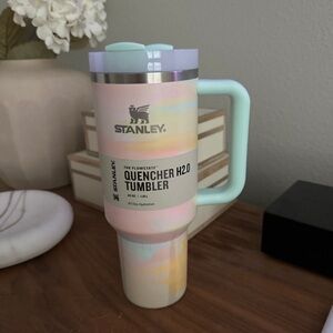 Stanley 40oz pastel